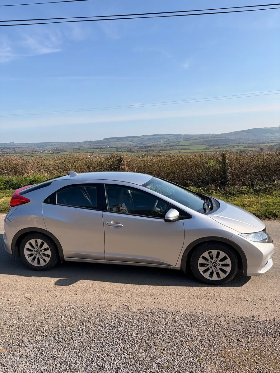 Honda civic - Image 1