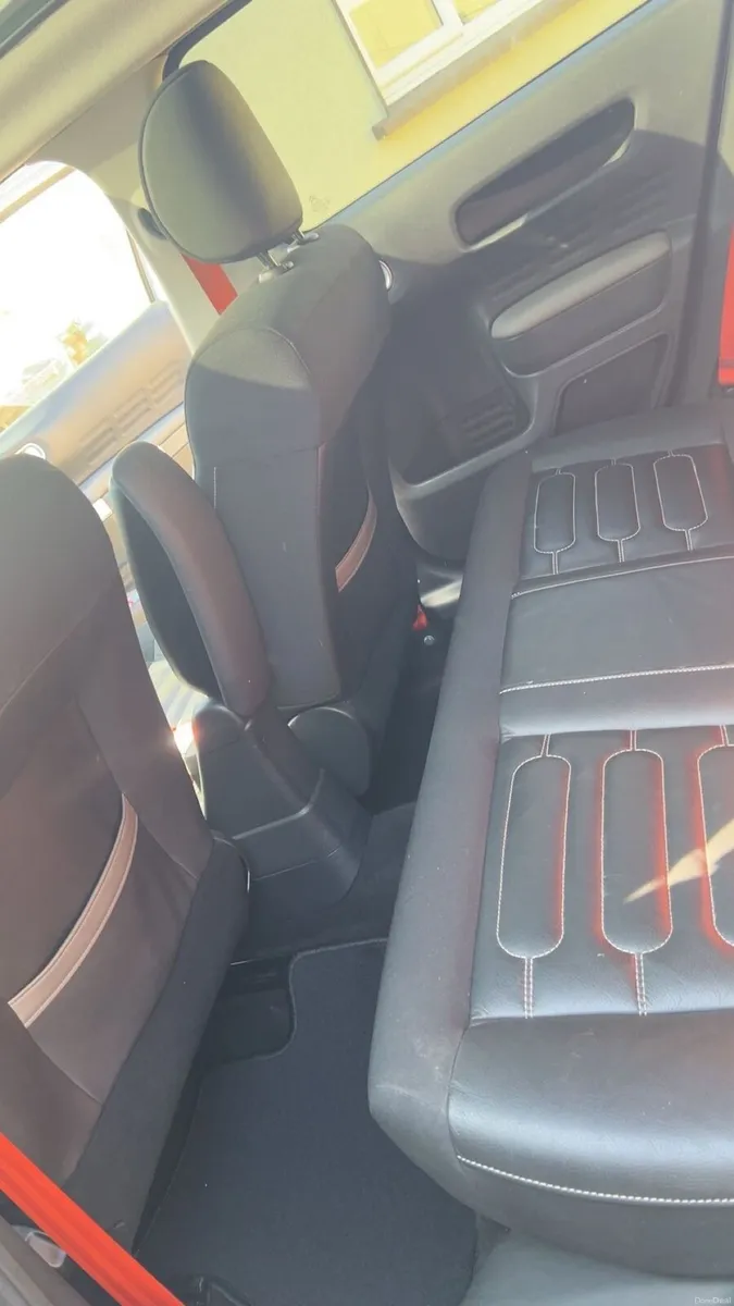 2017 Citreon C4 Cactus Mint. - Image 2