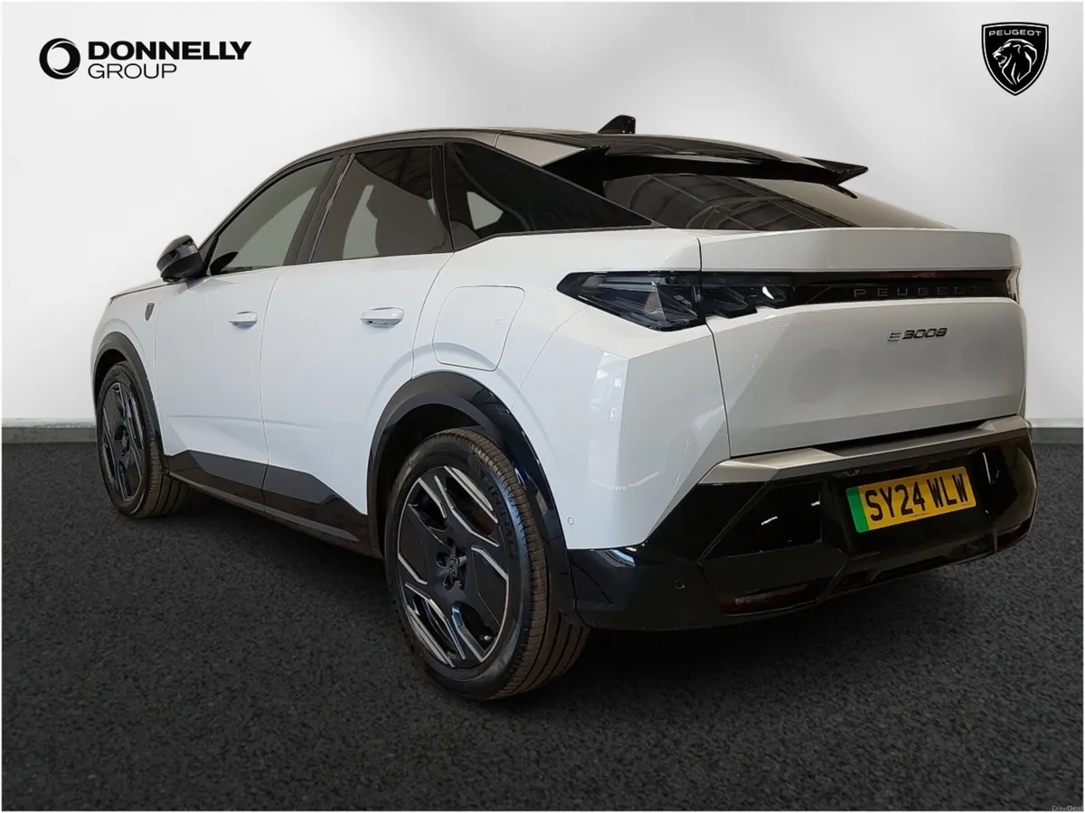 Peugeot 3008 E- Electric Estate GT - Image 2