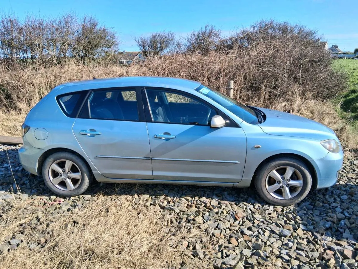 Mazda 3 - Image 2
