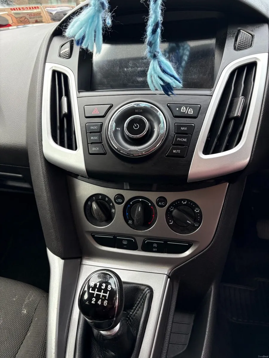 Ford Focus 2011 - Image 3