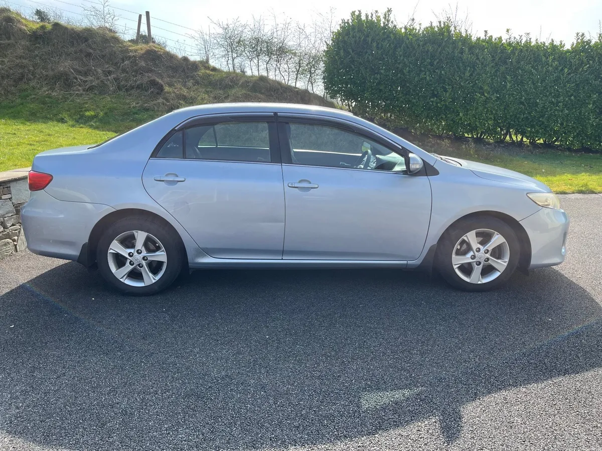 Toyota Corolla 2011 - Image 4
