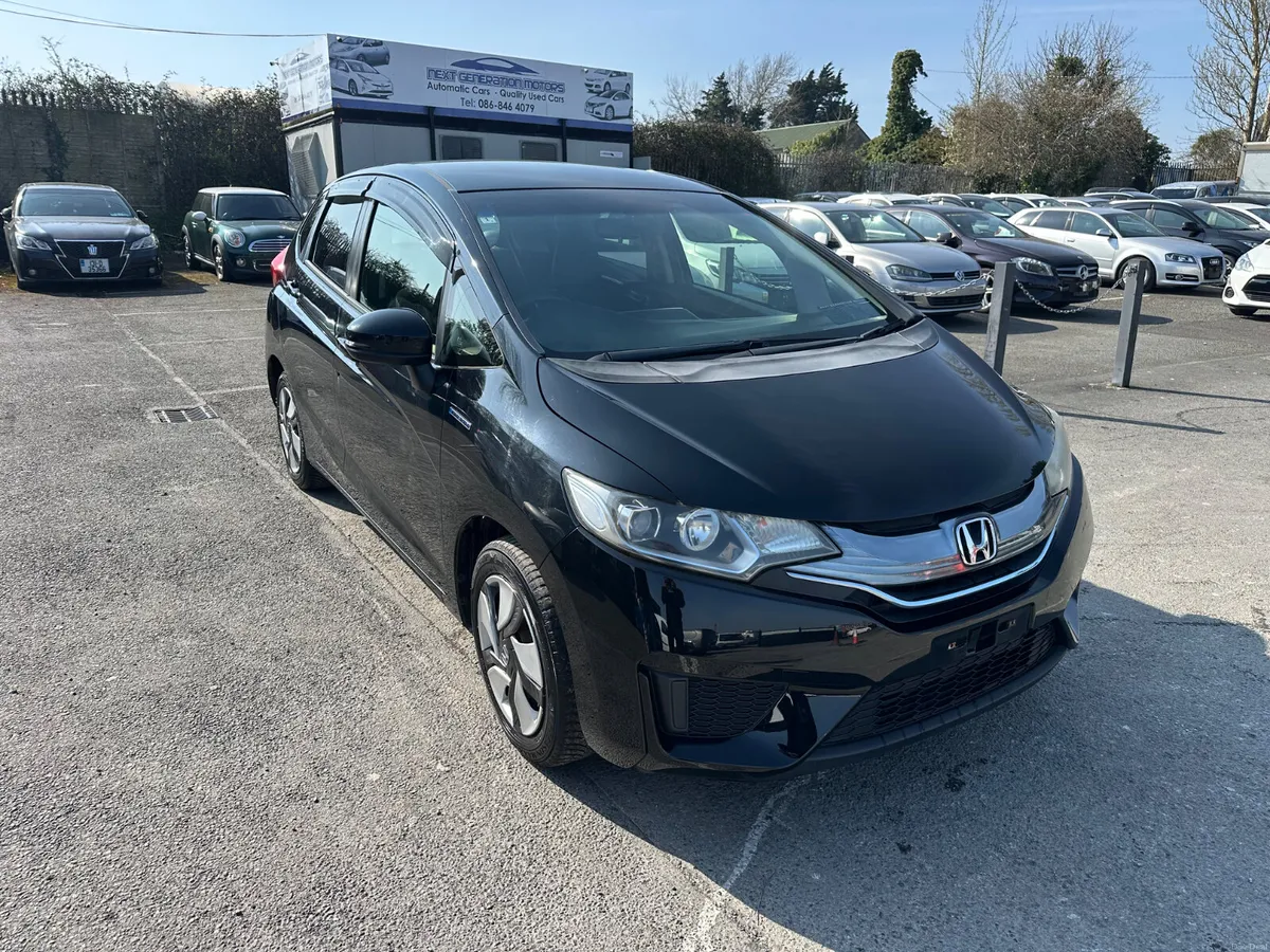 2014 HONDA FIT 1.5L HYBRID LEATHER PACKAGE - Image 1