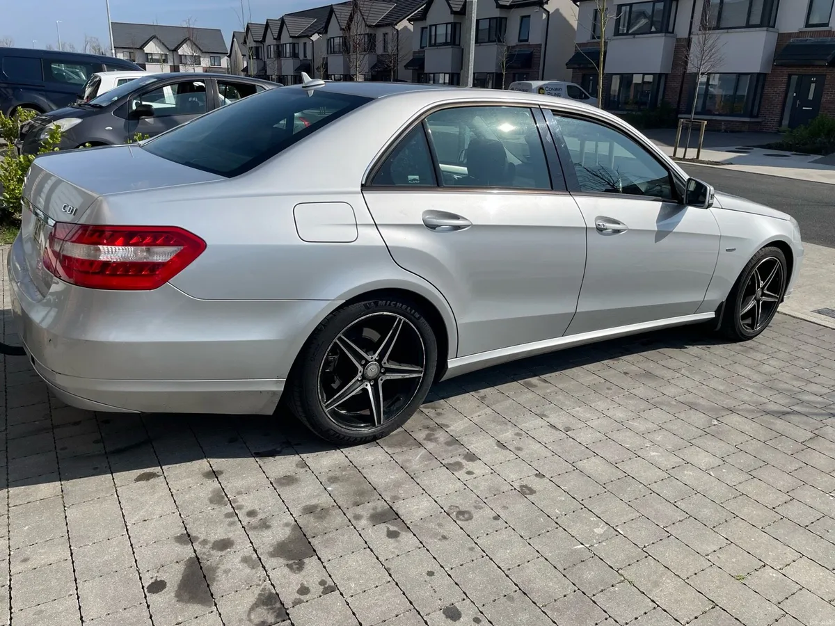 Mercedes 2.1D Automatic Fress New NCT - Image 4