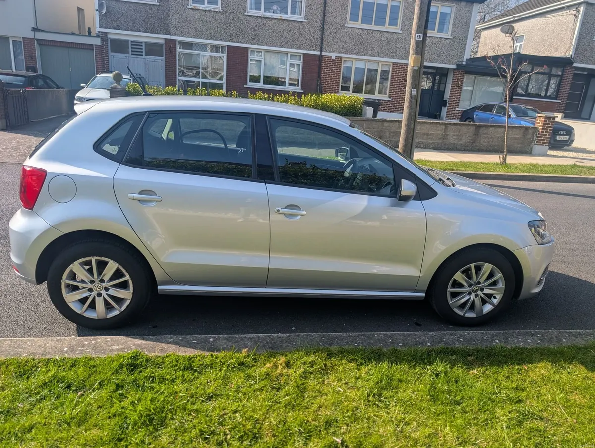 Volkswagen Polo 2015 - Image 3