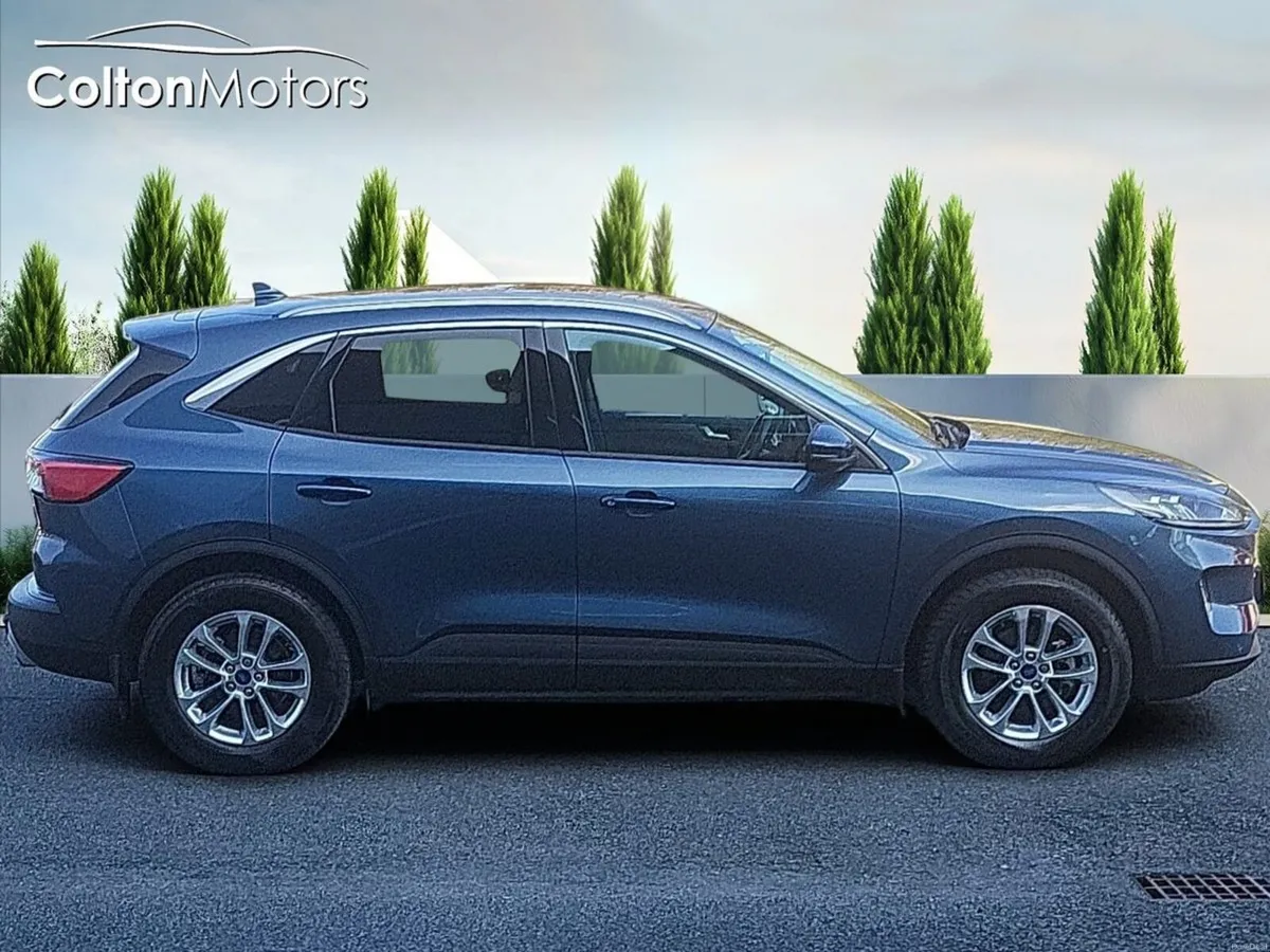 Ford Kuga Titanium 2.5i (Plug in Hybrid) (Automati - Image 3