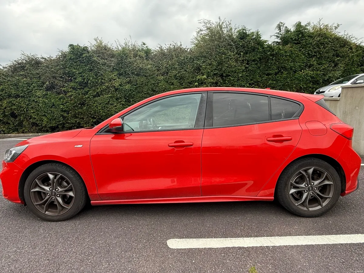 Ford Focus 2019 ST-Line (Very Low Kms)Motor Taxed - Image 4