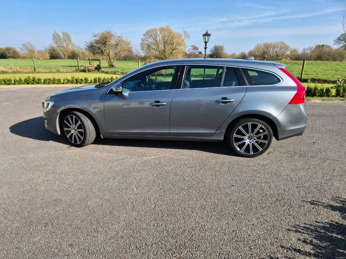 Volvo V60 2017 - Image 3