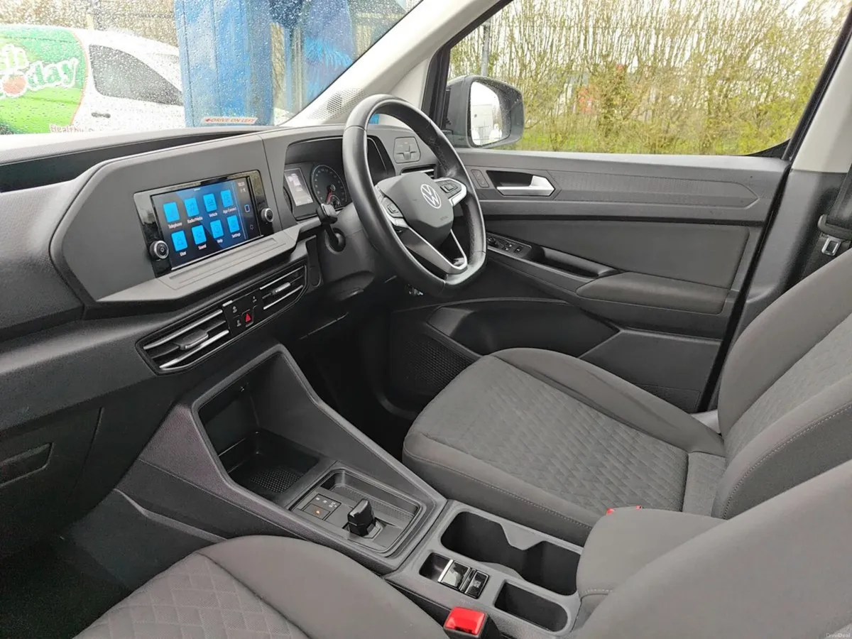 Volkswagen Caddy Maxi Life 2.0TDI 122HP AUTO - Image 3