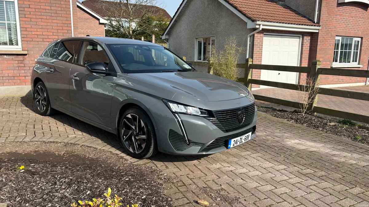 Peugeot 308 1.5 hdi Automatic - Image 1