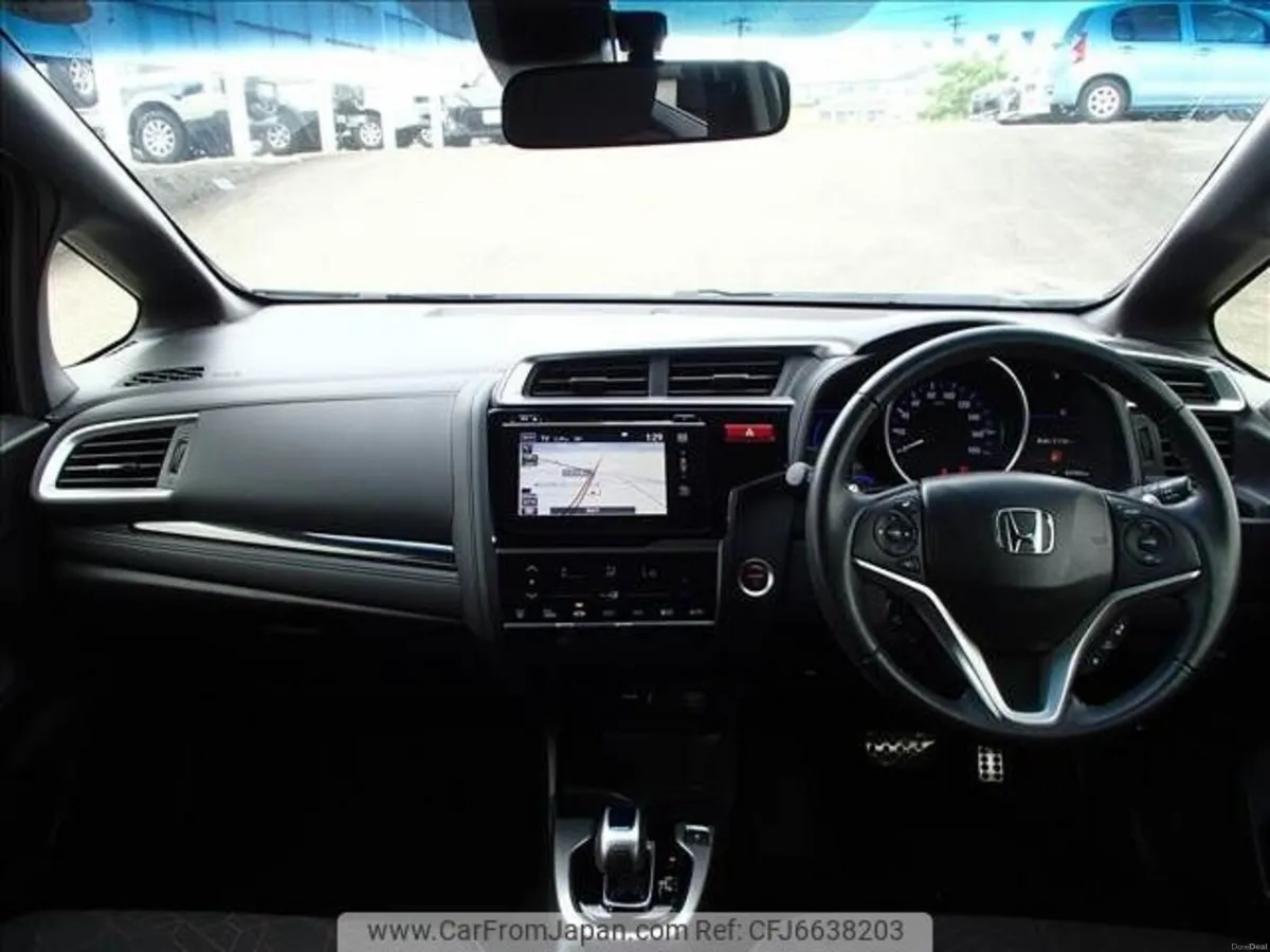 Honda Fit 2014 - Image 2