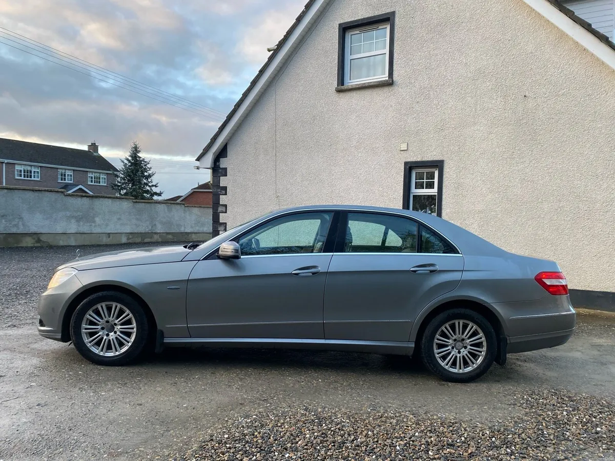2010 MERCEDES E 200 CDI NCTD JULY 2026 - Image 4