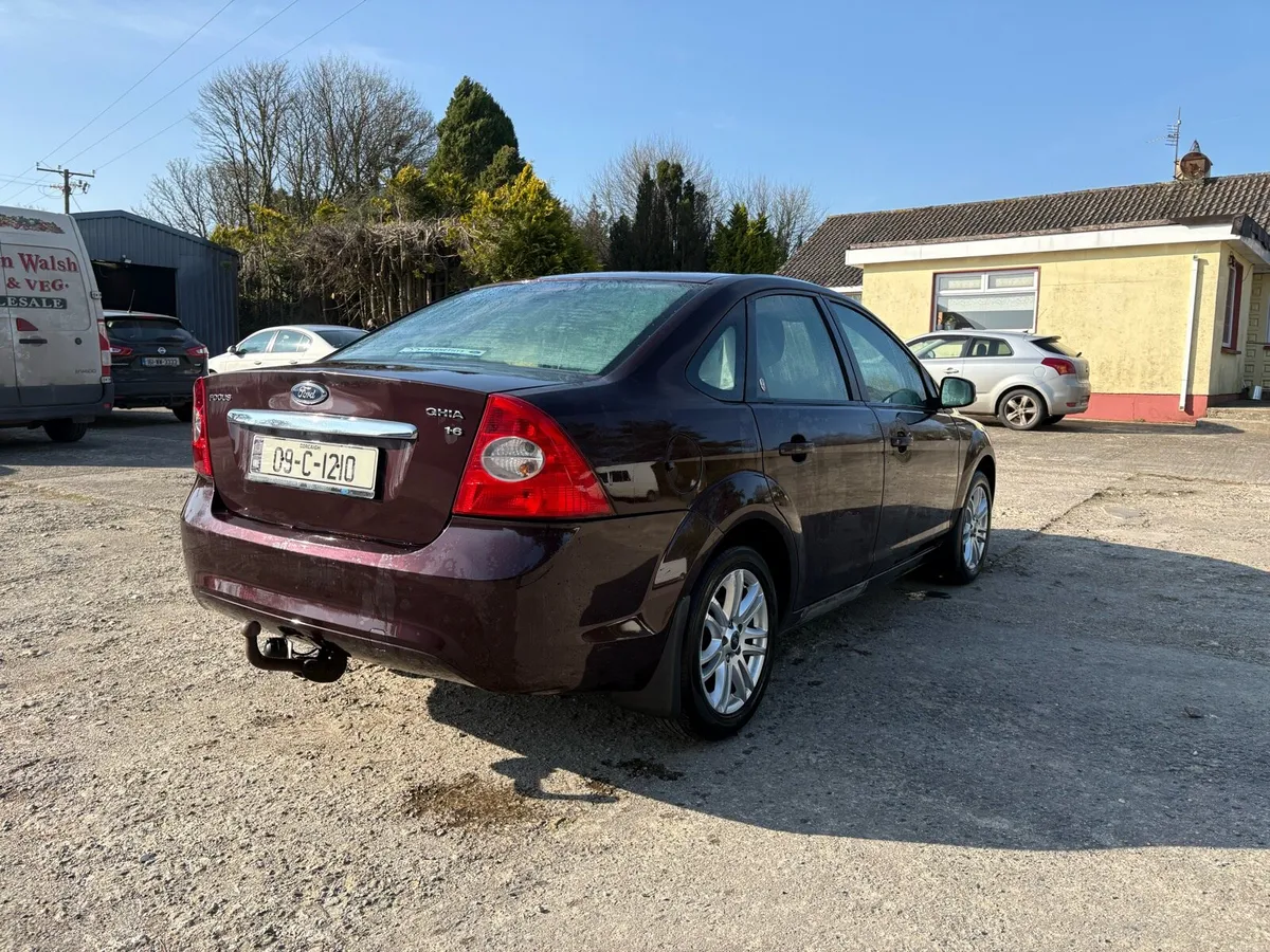 Ford Focus Ghia - Image 4