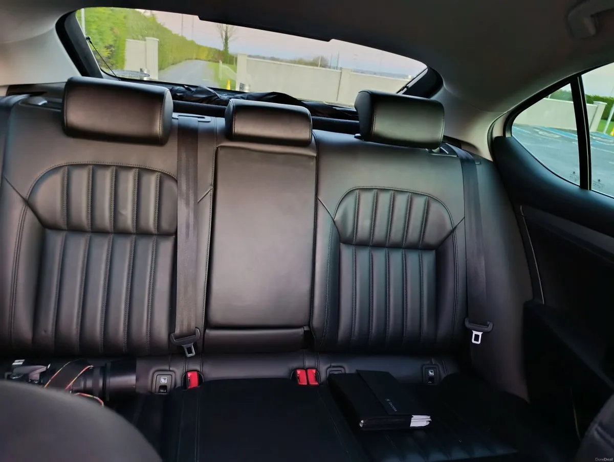 Skoda Superb pan roof - Image 4