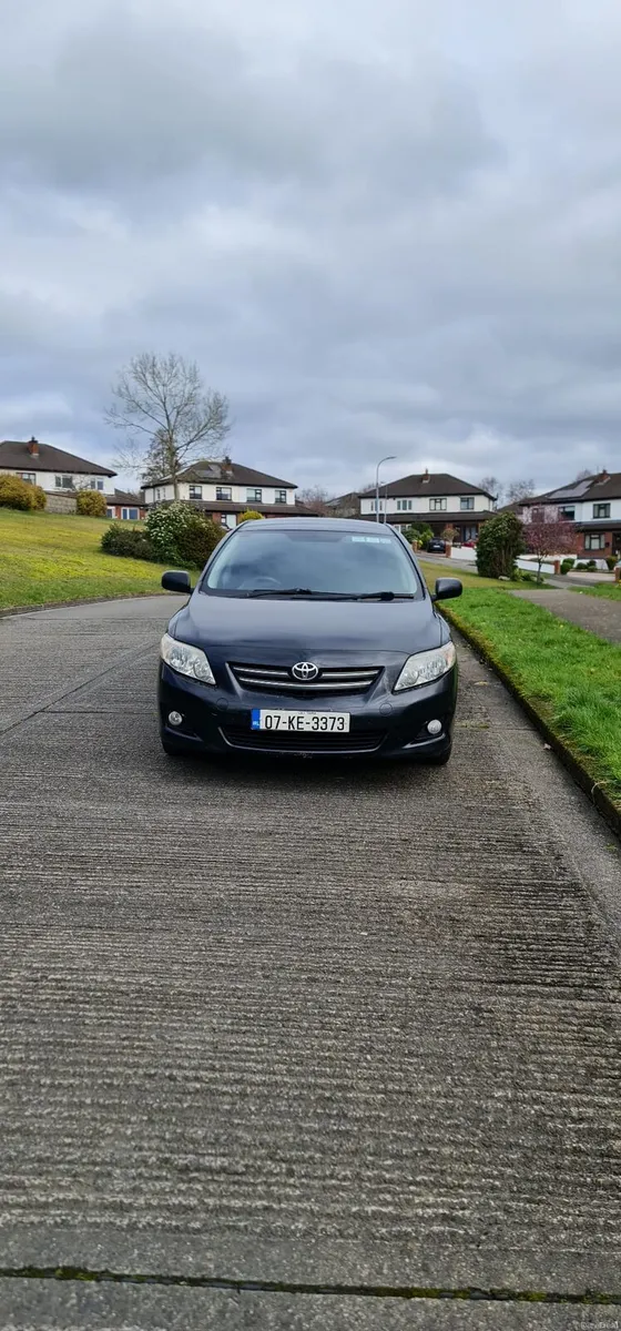 Toyota corolla - Image 1