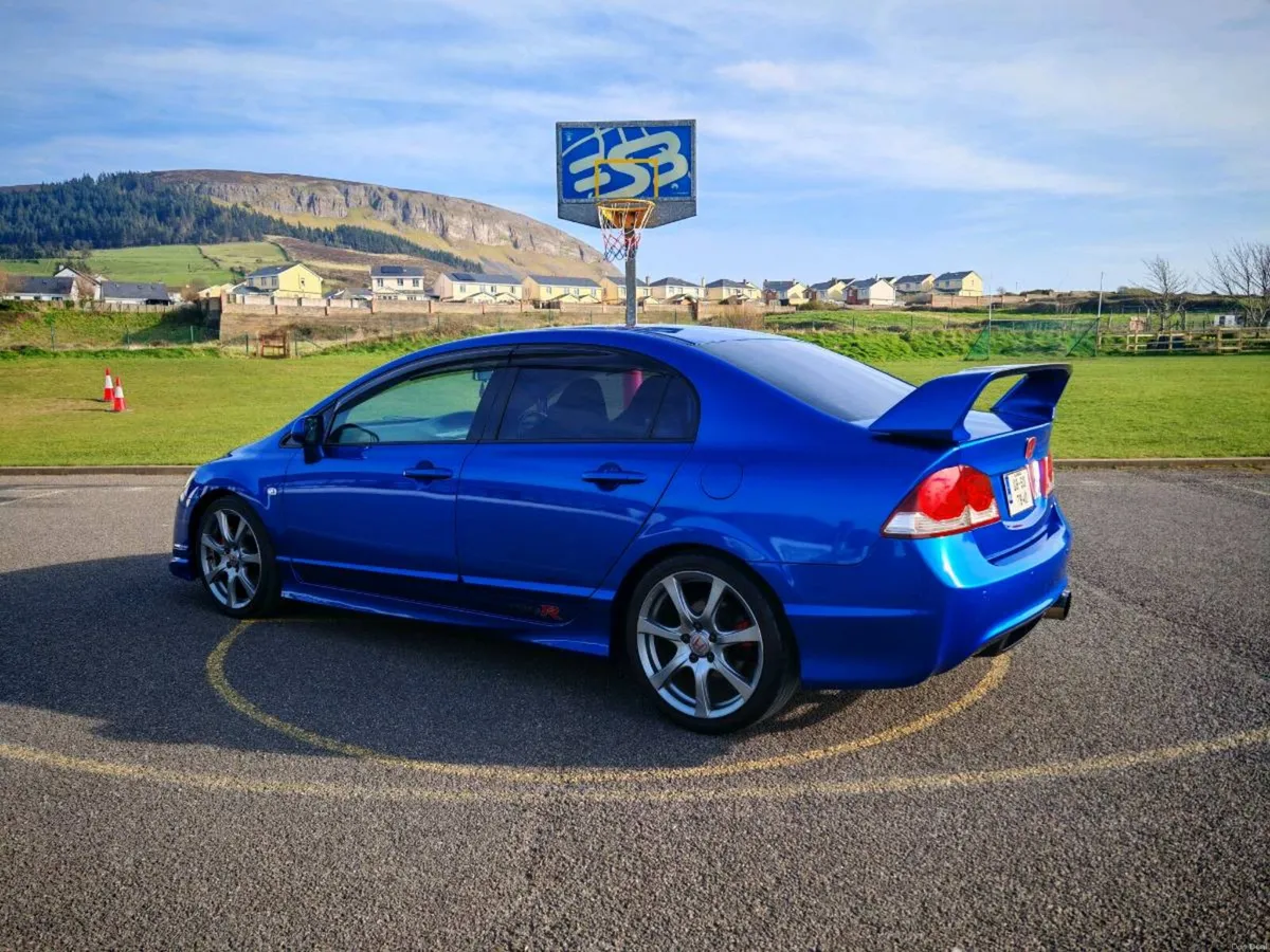 Honda Civic FD2 Type R - Image 3
