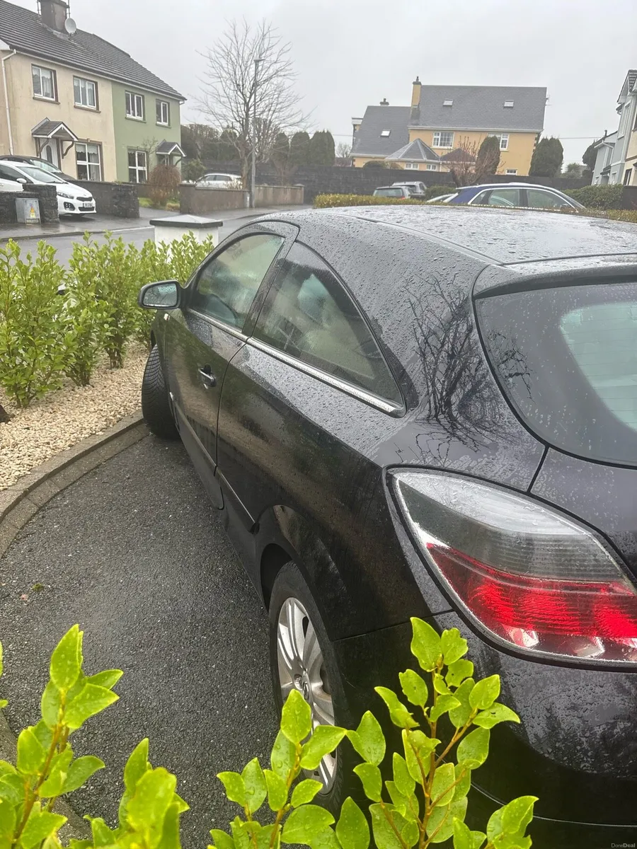 Opel Astra GTC - Image 3