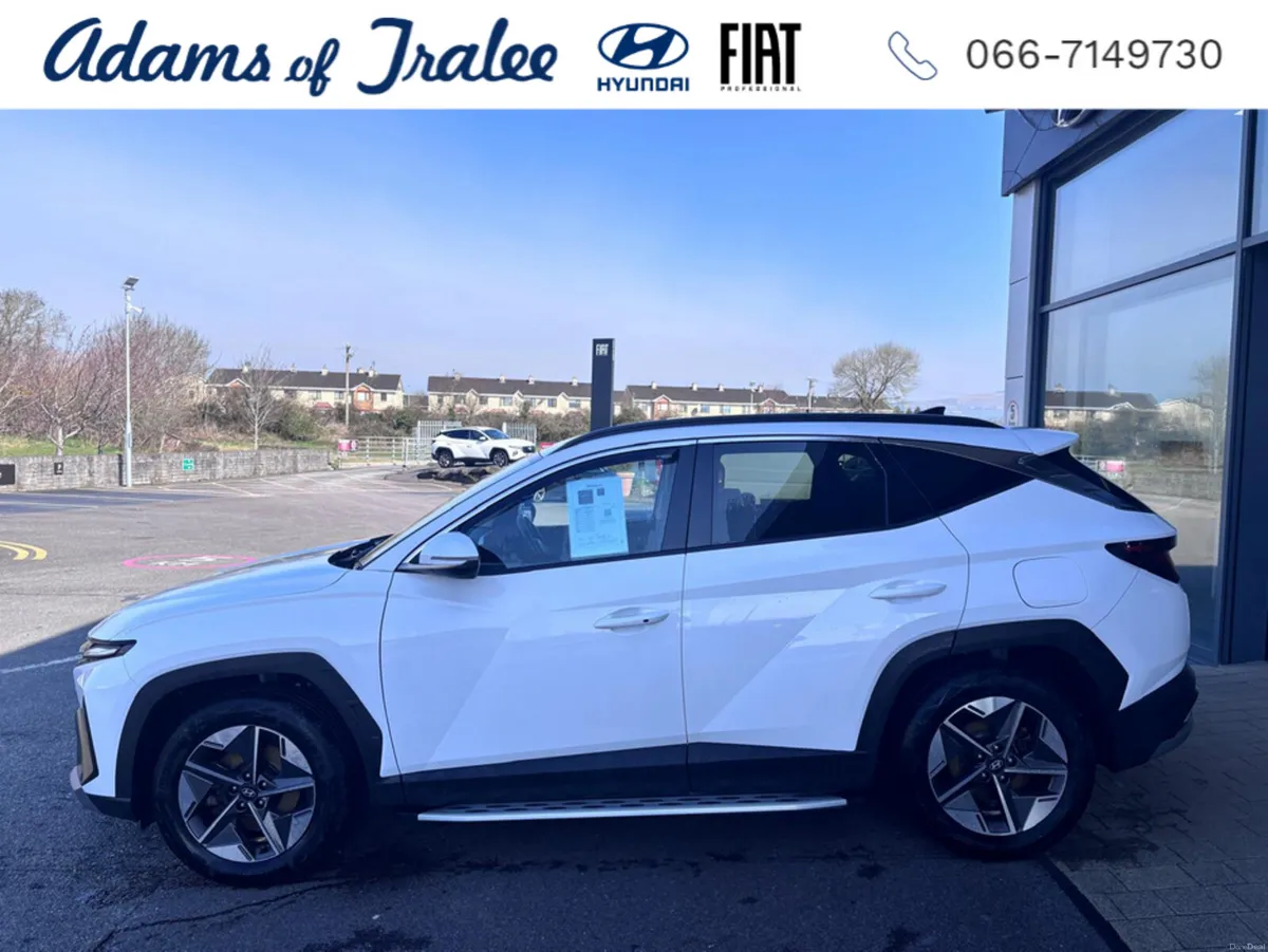 Hyundai Tucson EXECUTIVE 5DR - Image 2