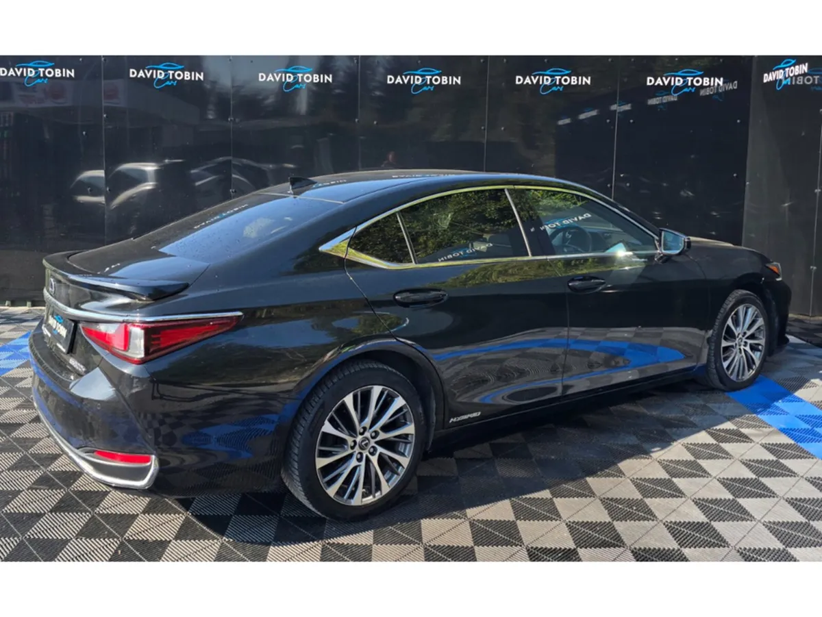 Lexus ES 2.5 PETROL HYBRID LUXURY AUTO - Image 4