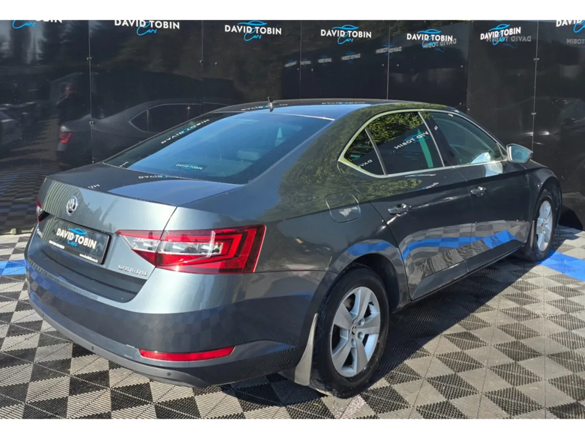 Skoda Superb AMBITION 1.6 TDI 120BHP 4DR - Image 3