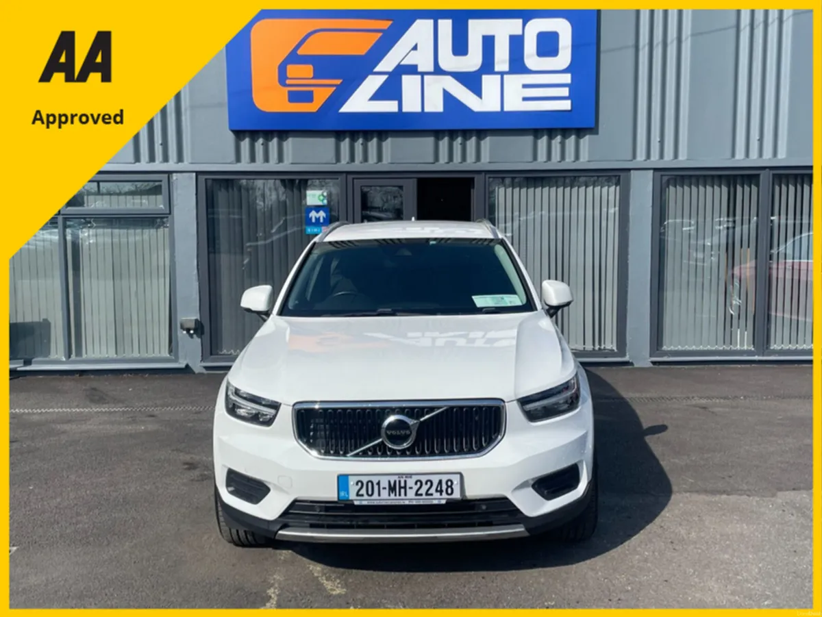 Volvo XC40 T3 MOMENTUM 5DR - Image 2