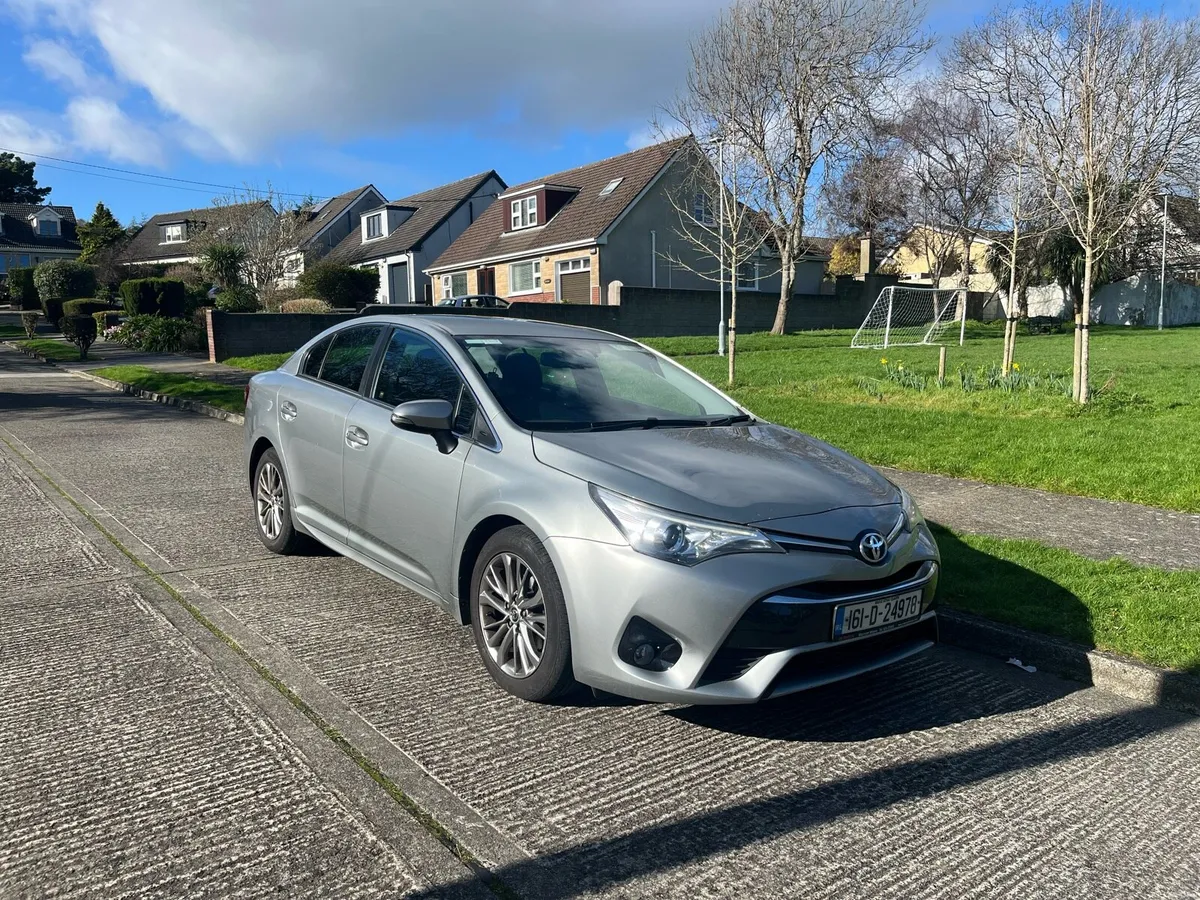 Toyota Avensis luna - Image 1