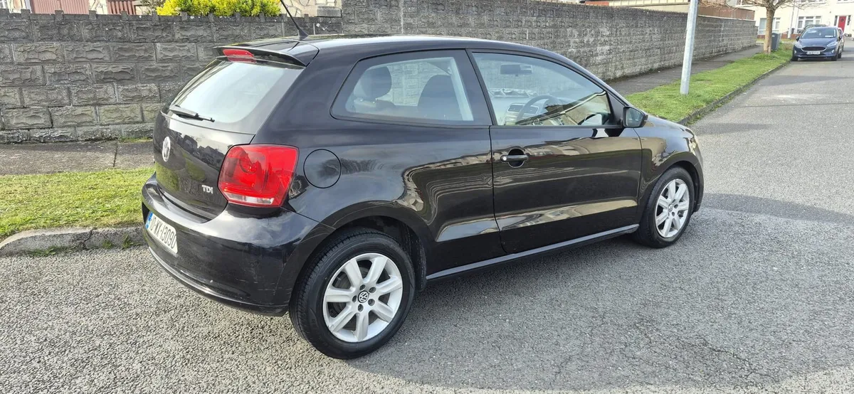 2010 volkswagon polo nctd and taxed - Image 3