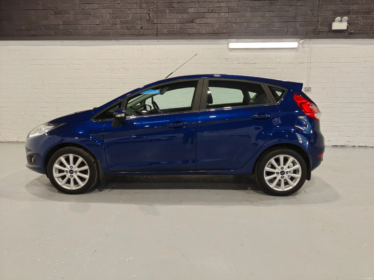 2017 FORD FIESTA 1.0L TITANIUM LOW MILEAGE - Image 4