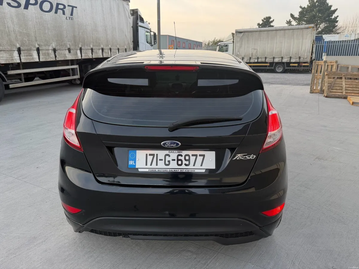 2017 FORD FIESTA NCT 4-27 LOW KMS ( PETROL ) - Image 4