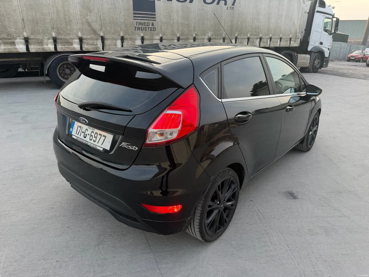 2017 FORD FIESTA NCT 4-27 LOW KMS ( PETROL ) - Image 2