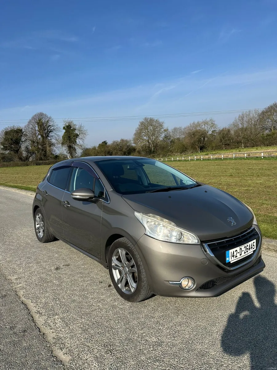 Peugeot 208 2014 1.2 Petrol Automatic - Image 1
