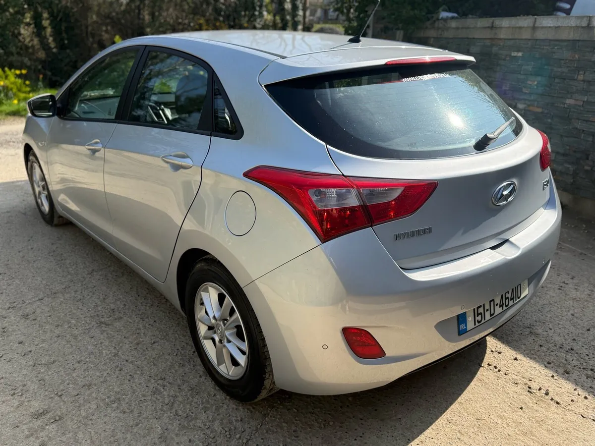 2015 Hyudai i30 1.4 petrol2 keys - Image 3