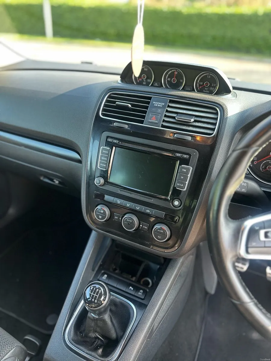 BLACK VW SCIROCCO 2.0TDi - Image 3