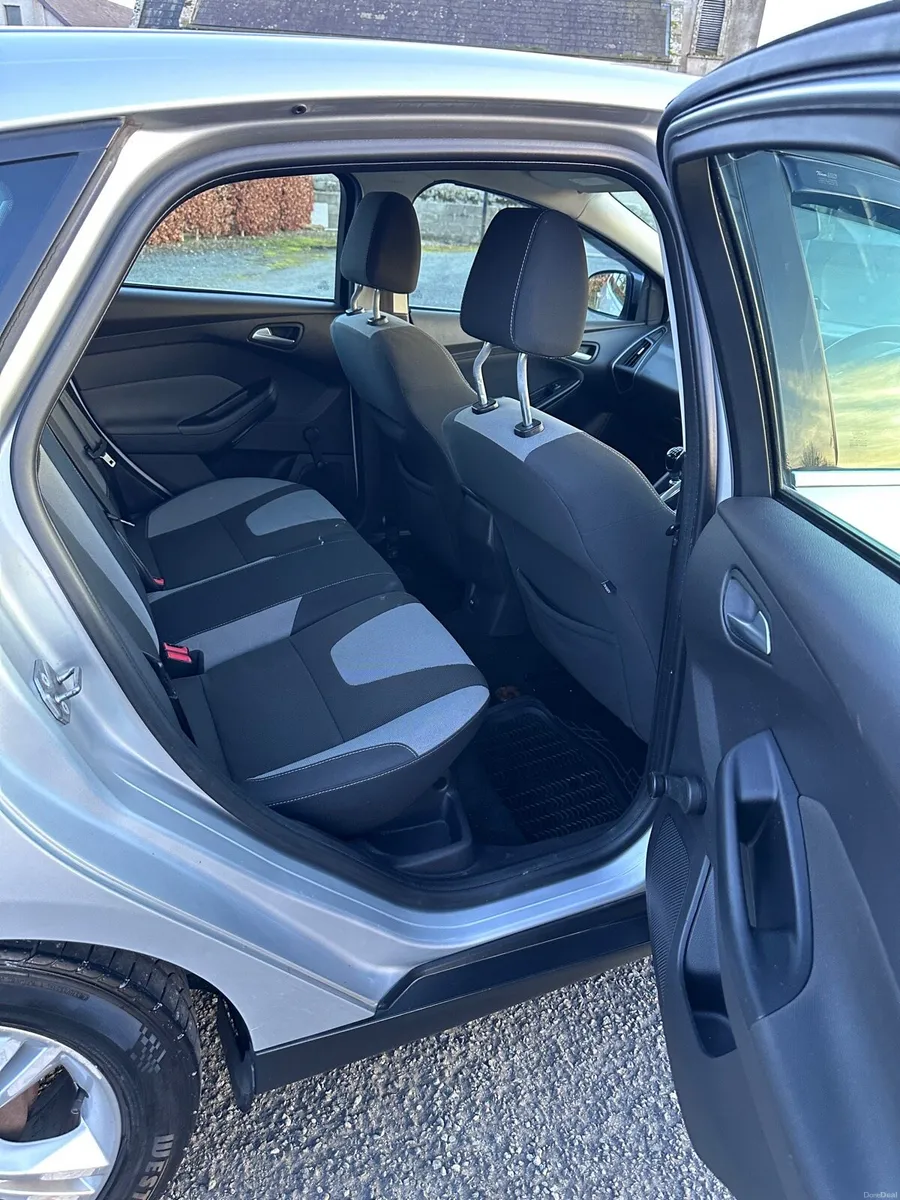 Ford Focus - Image 4