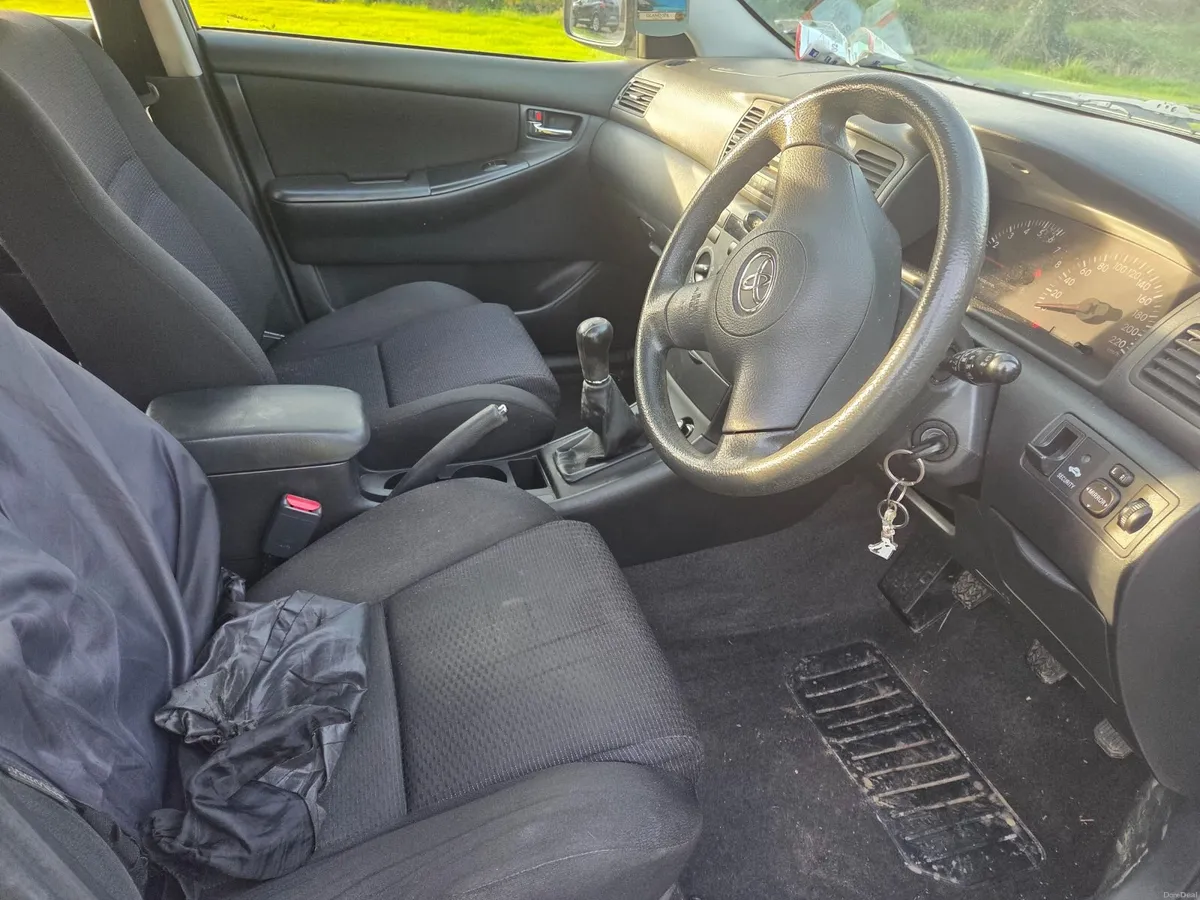 Toyota Corolla 2005 - Image 4