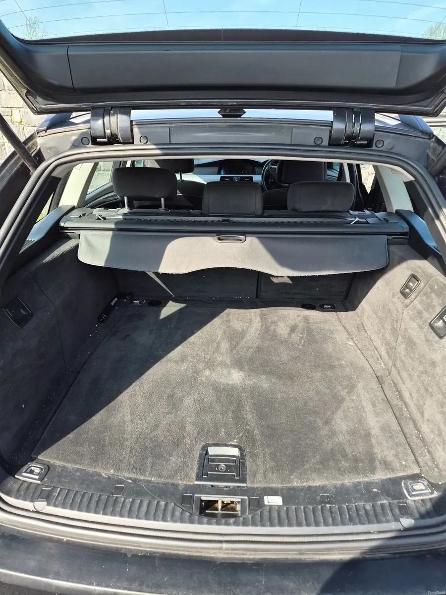 BMW 5-Series 2008 - Image 4