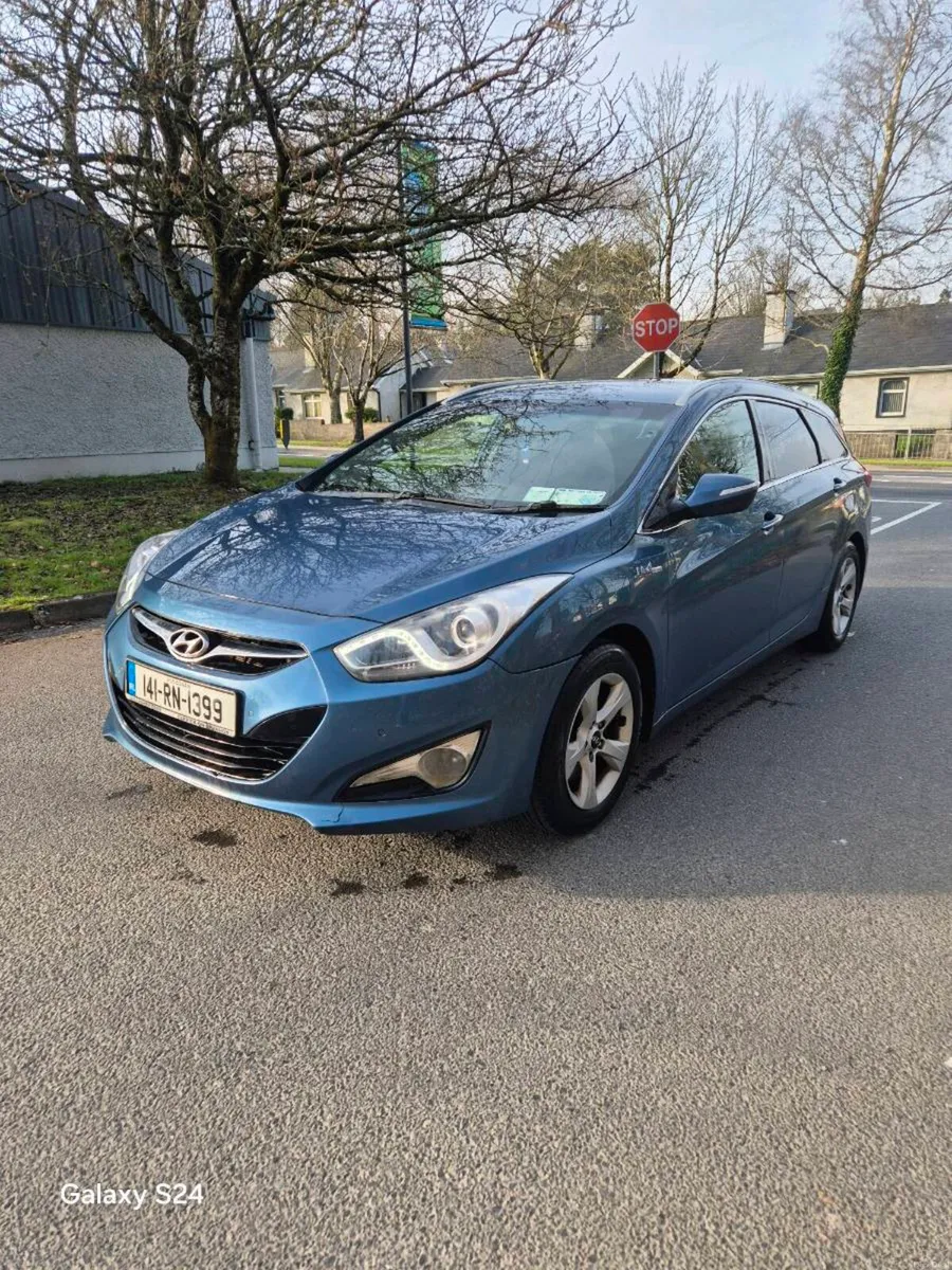 Hyundai  i40  Estate  Diesel  141 - Image 2