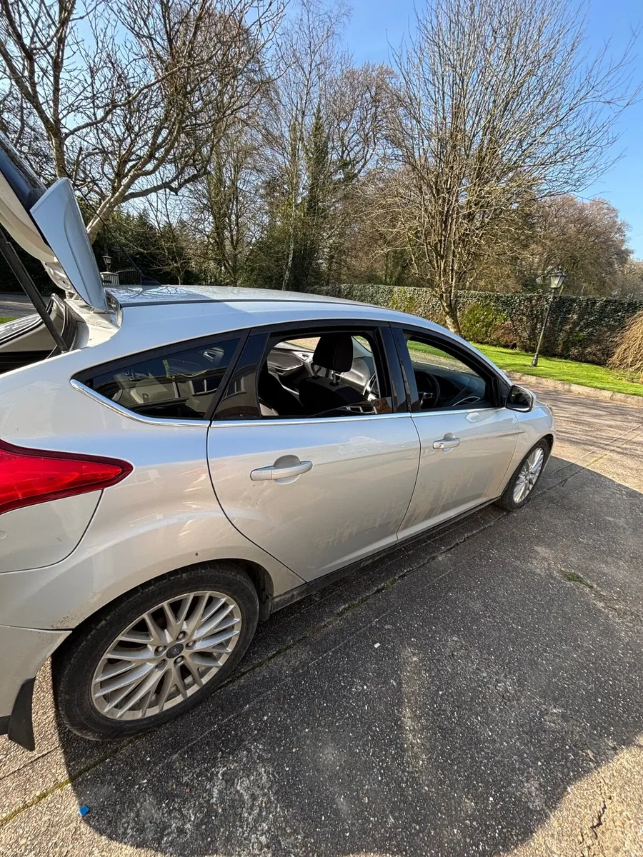 Ford Focus 2013 - Image 1