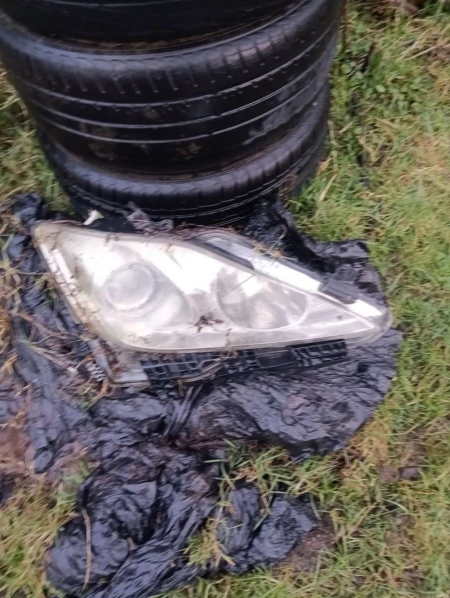 Is200 /220parts - Image 2