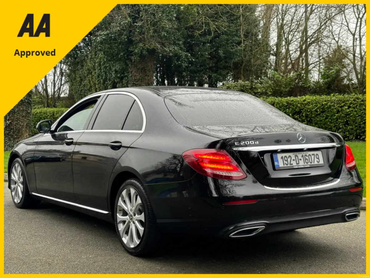 Mercedes-Benz E200 AVANTGARDE 2019 - Image 4