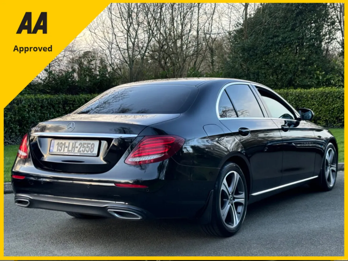 Mercedes-Benz E220 AVANTGARDE 2019 - Image 4