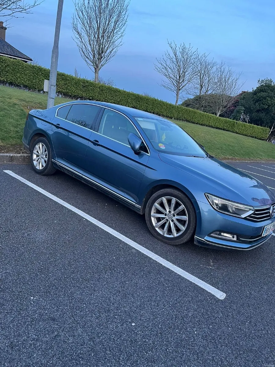 Volkswagen Passat 2016 - Image 1