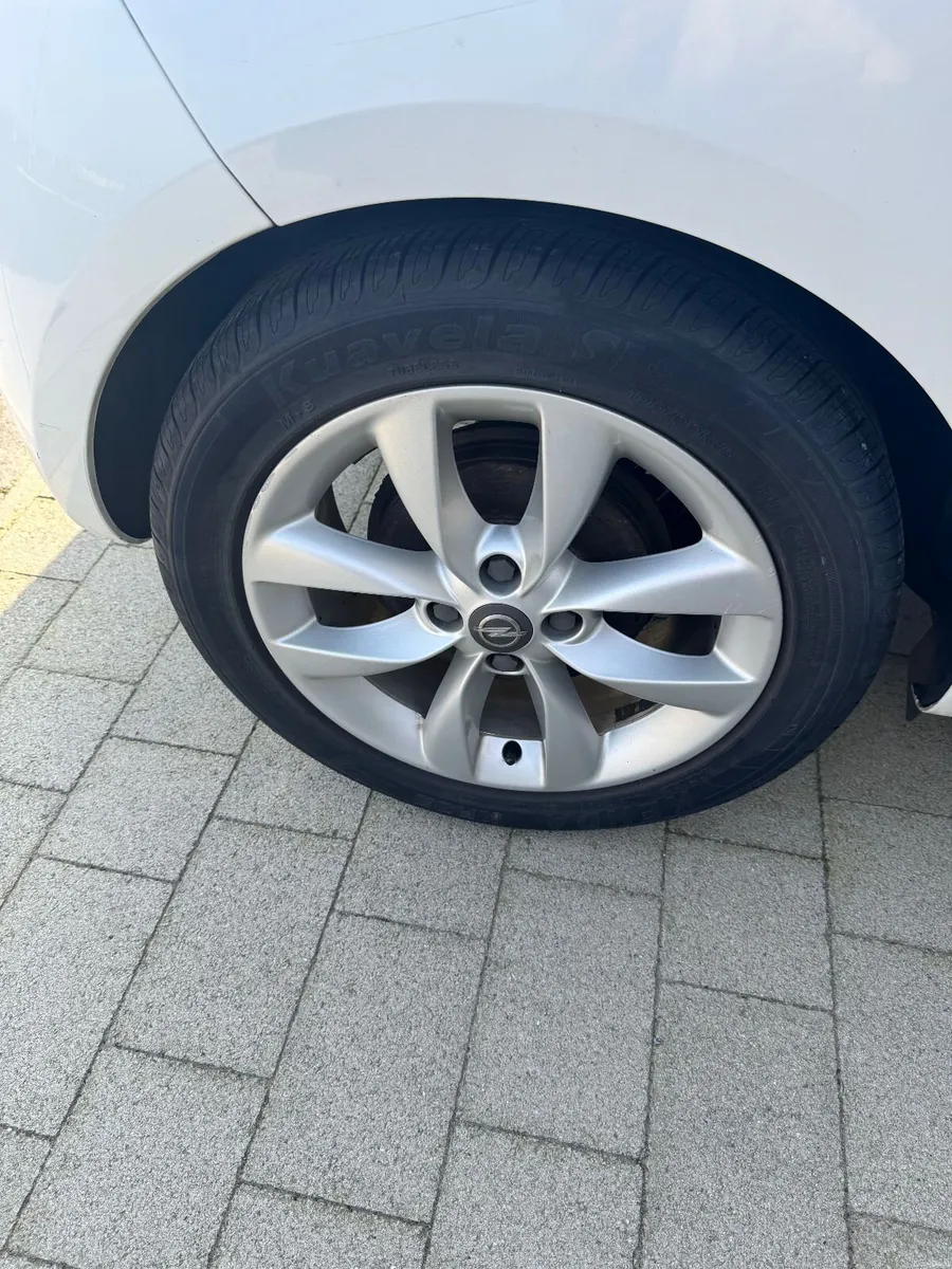 Opel Adam 2014 - Image 3