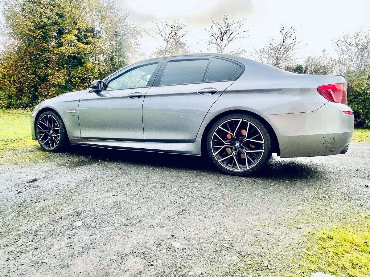 BMW 520 F10 M sport /automatic/black leather - Image 2
