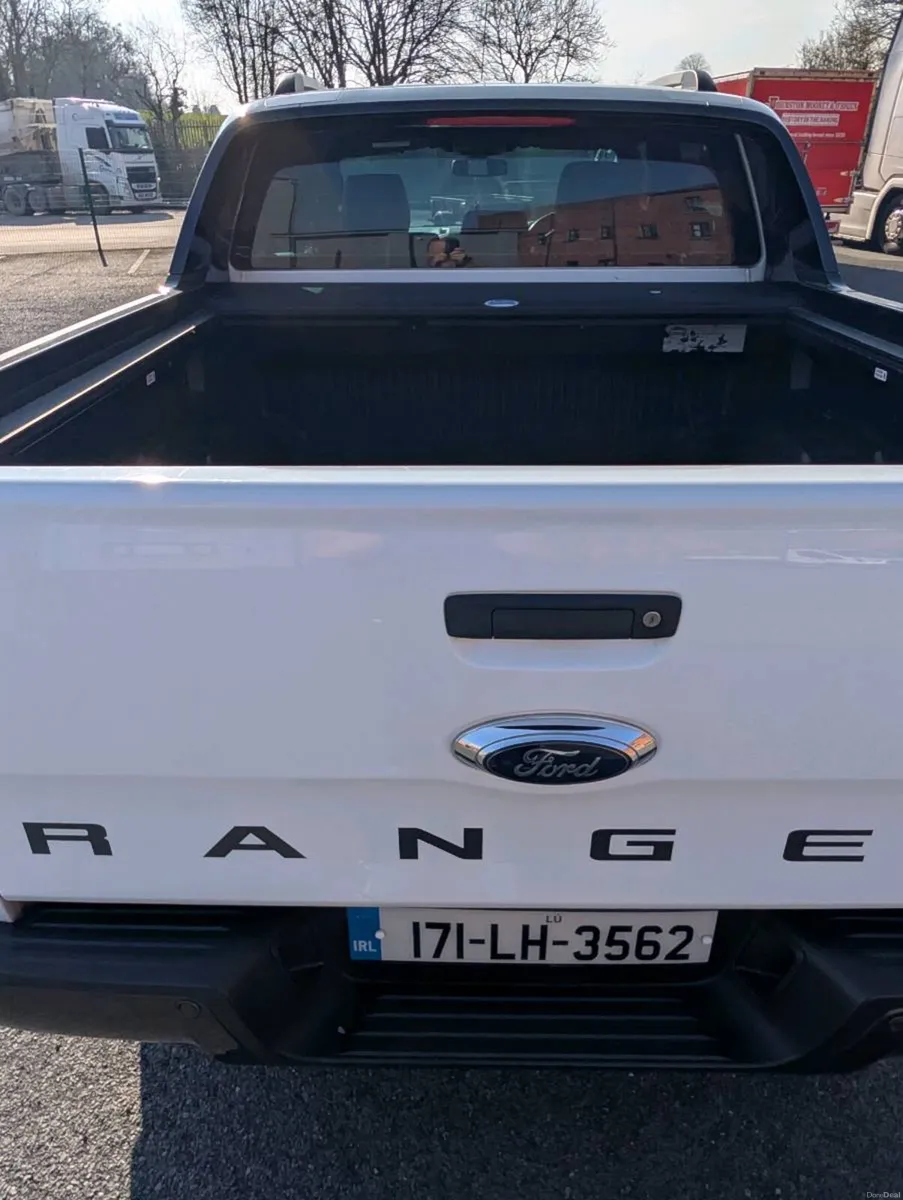 Ford Ranger 3.2 Auto 2017 - Image 4