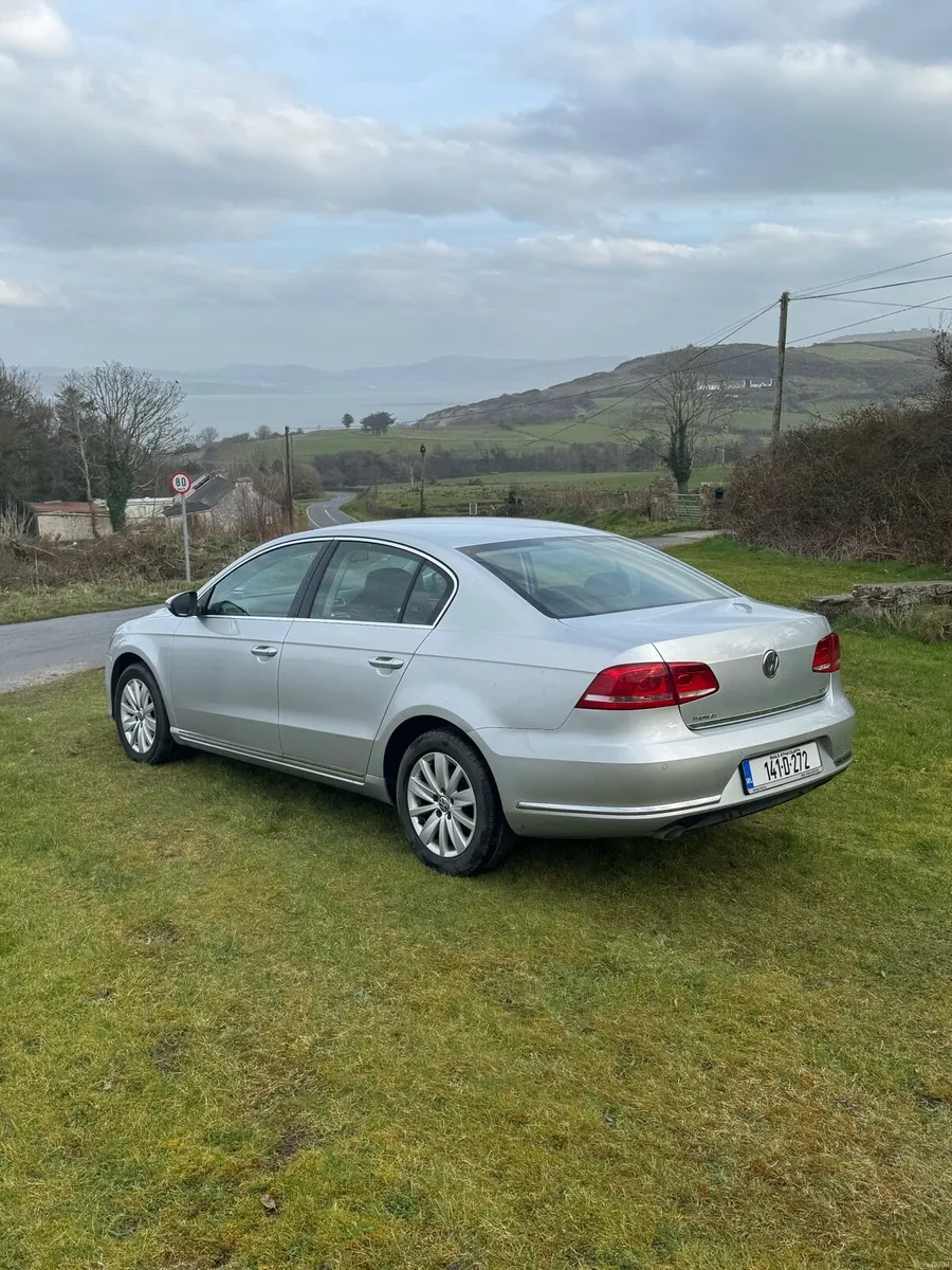 Volkswagen Passat - Image 3