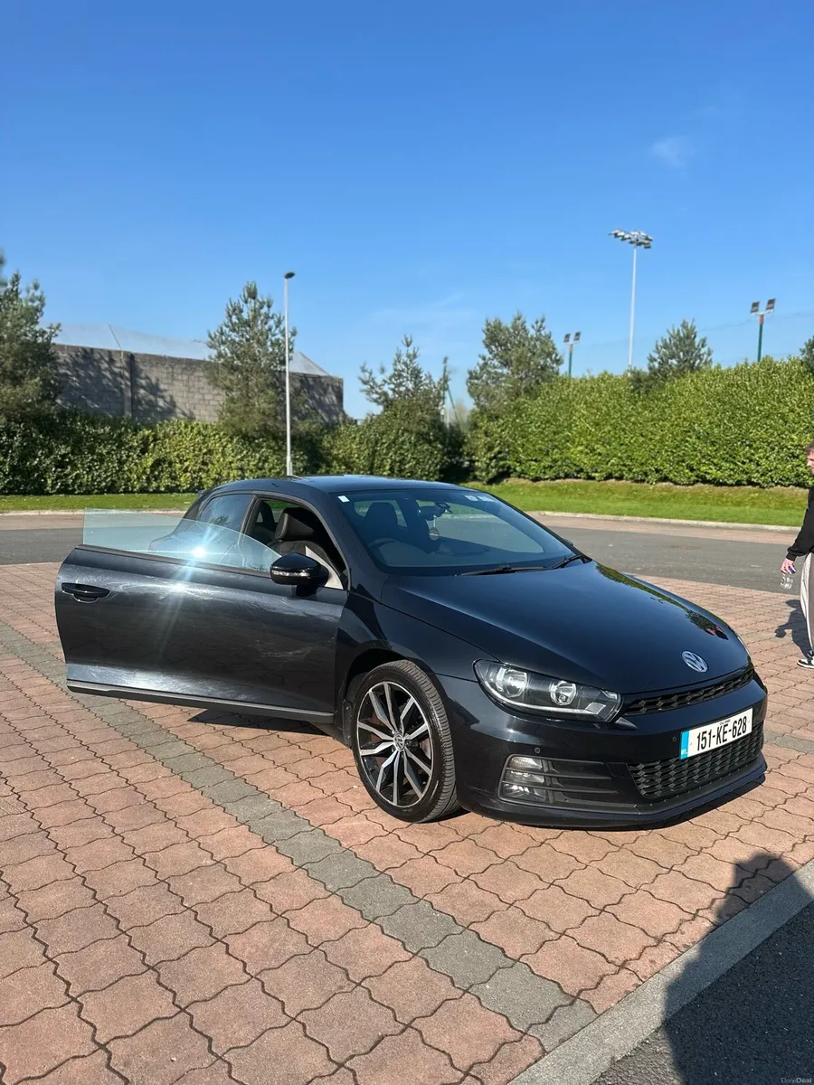 BLACK VW SCIROCCO 2.0TDi - Image 1