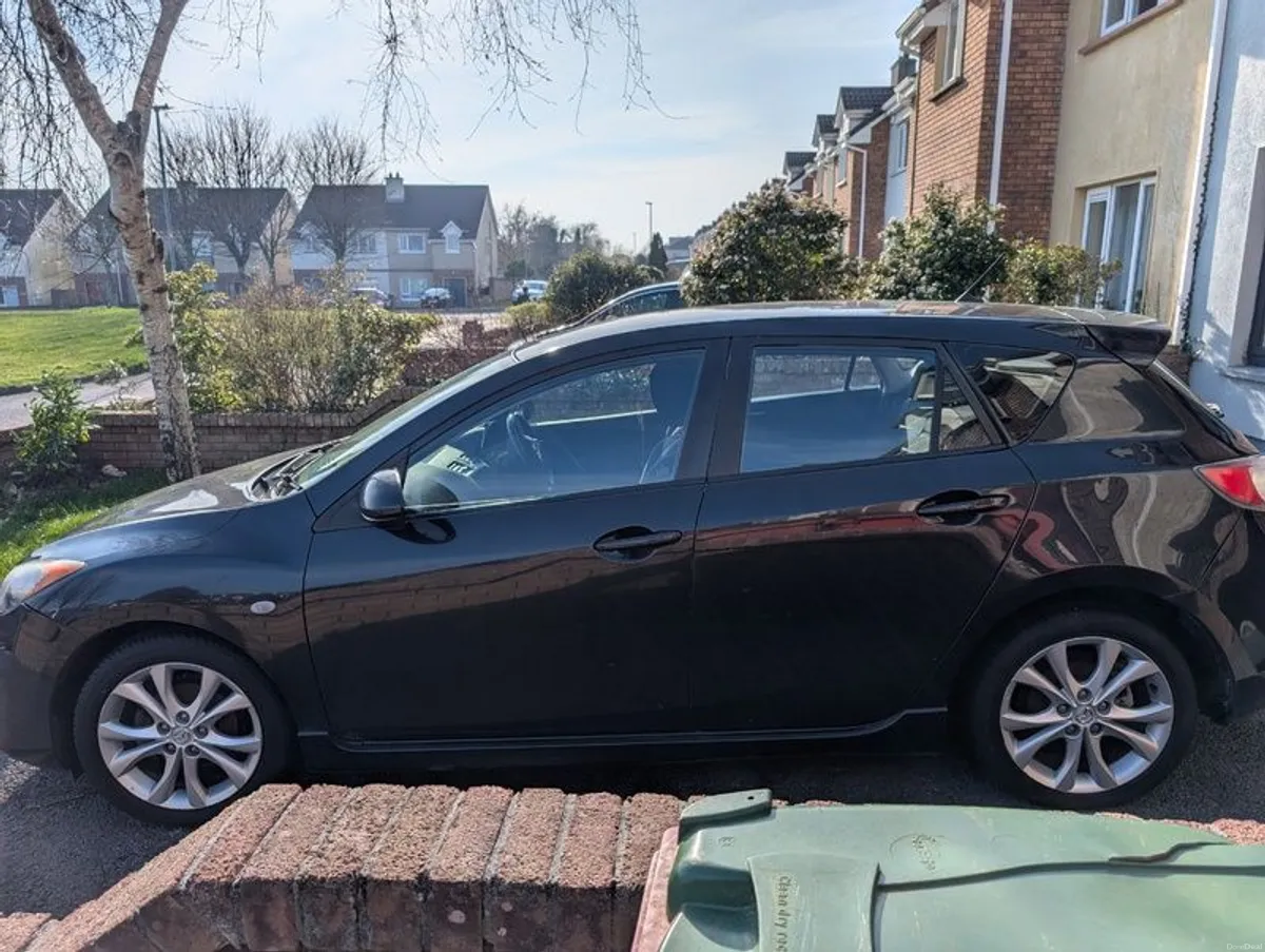 2011 Mazda 3 - Image 4