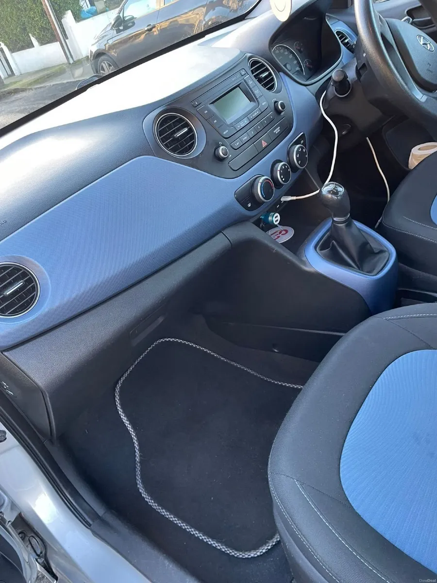 Hyundai i10 2017 - Image 2