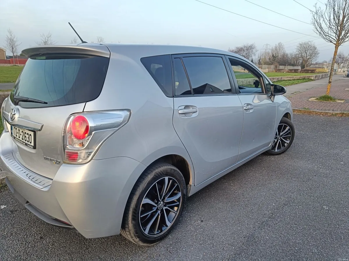 Toyota Verso 2017 - Image 1